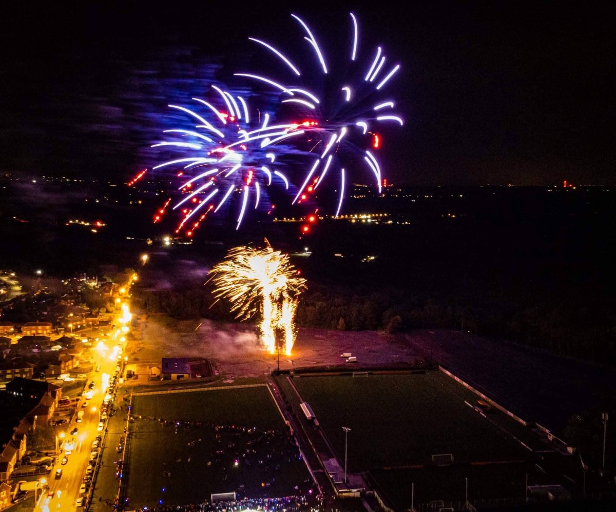 HCIFC's tweet photo. On Friday night we will be having our annual fireworks display with the Fuse Fireworks team on the 30th of October at the Harworth Pavilion 

The fireworks will be set off at 8pm on the dot. https://t.co/HZtqn2lUYW