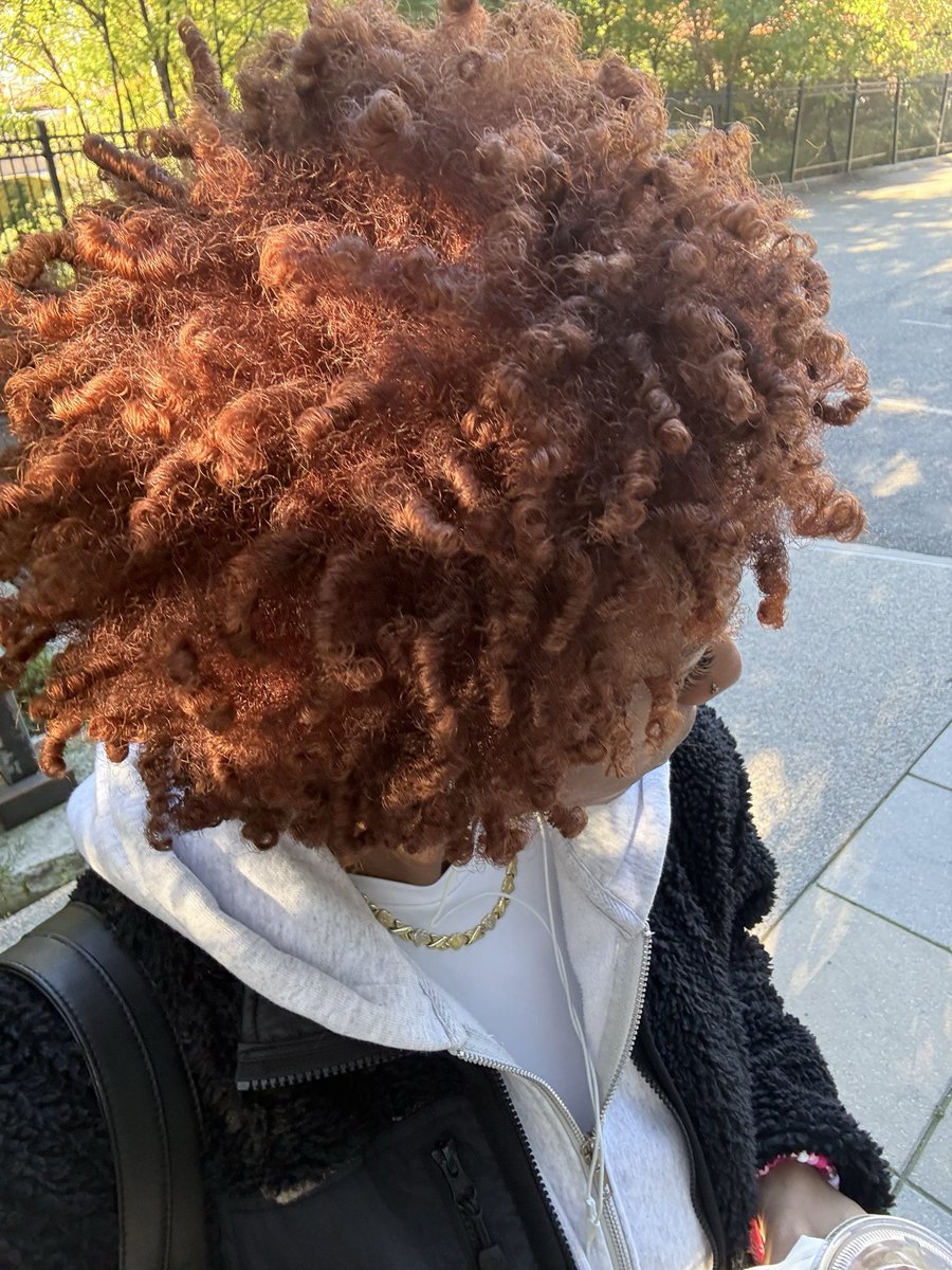 niyaaahx's tweet photo. I love my hair real bad https://t.co/1P01HiHWsB