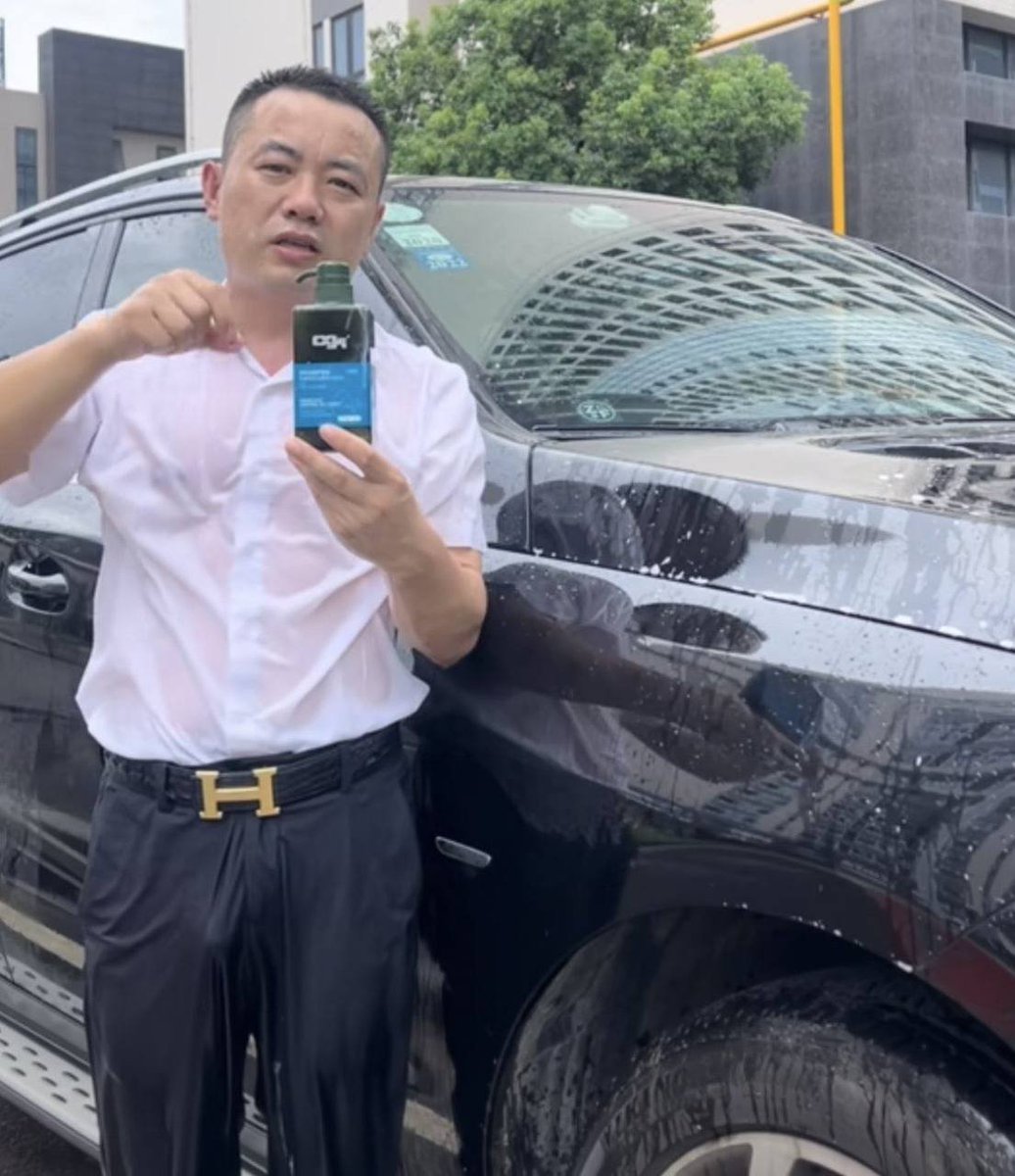 o1n5ds's tweet photo. 这个人夫哥的视频是真的？ https://t.co/mPNFQvgZmf