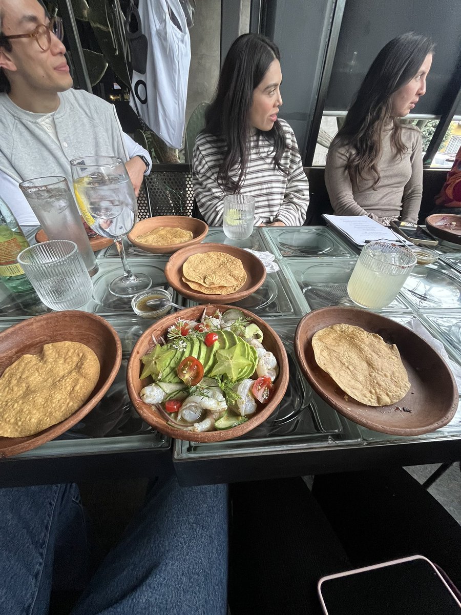 chemicalvoid1's tweet photo. Que antojo traía ya de un aguachile https://t.co/CeB5tl5lpO