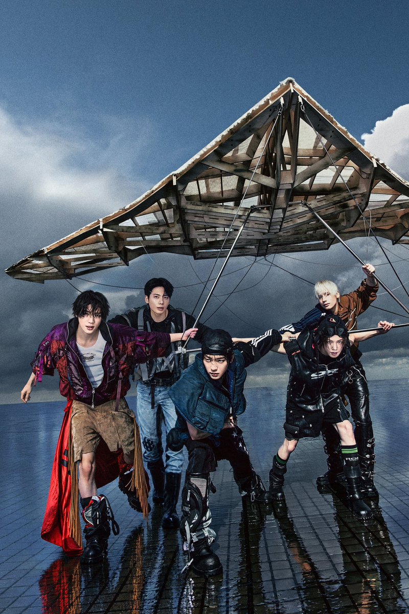 PopZoneMedia tweet picture