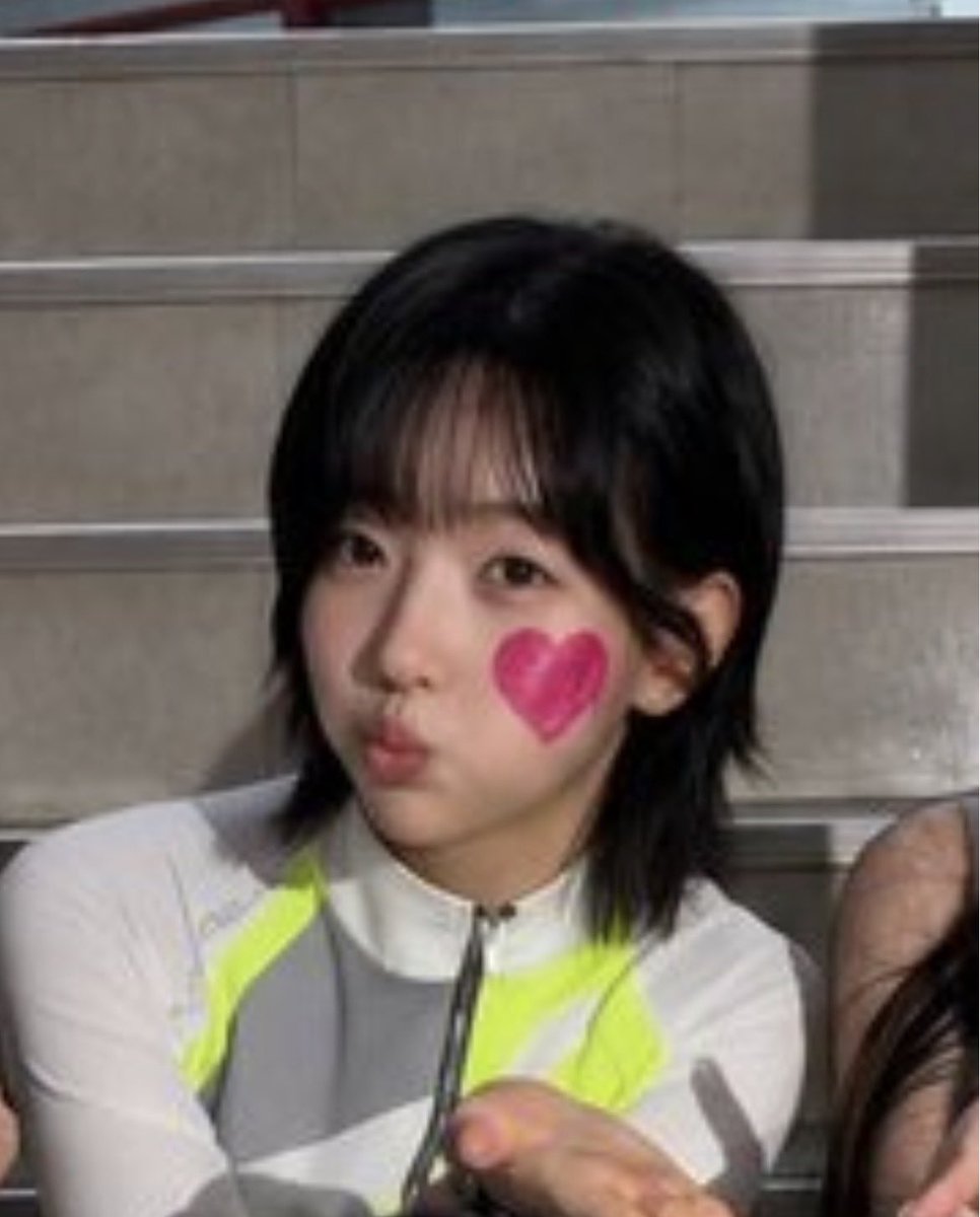 allyu1000's tweet photo. 아 애기 뭔데ㅠㅠㅠㅠㅠㅠㅠㅠㅠ https://t.co/rPvwdszPha