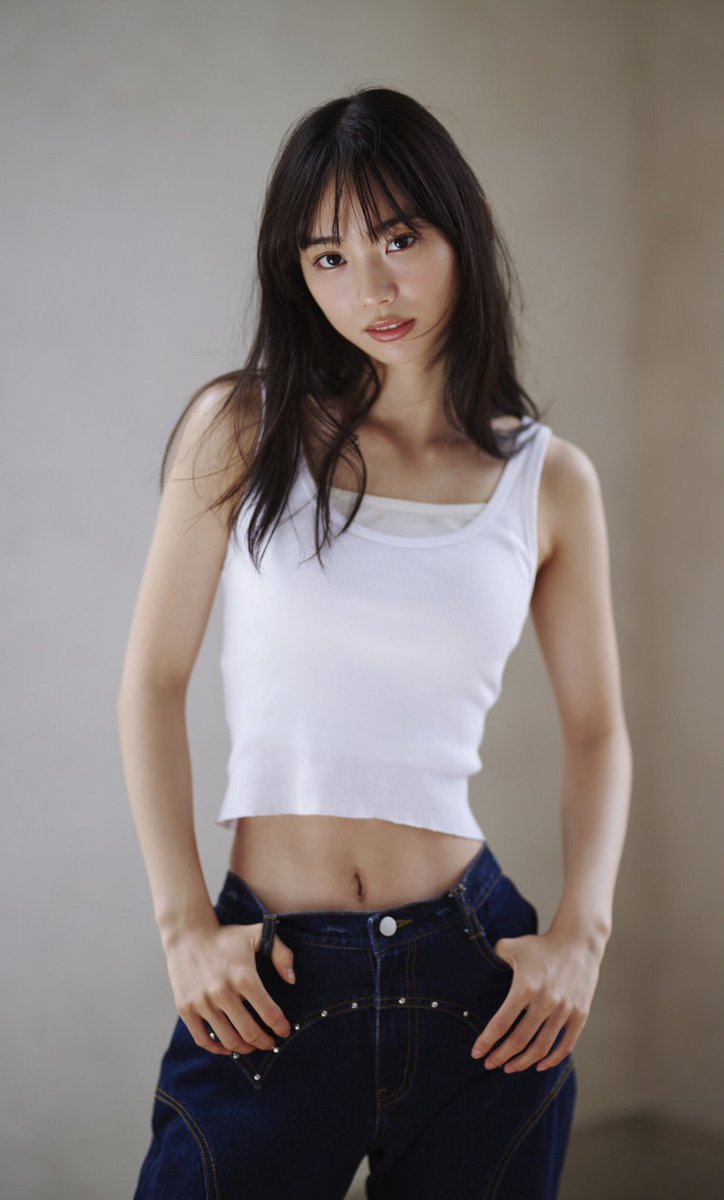 tyouan_1717's tweet photo. 【デジタル限定】松本麗世写真集「羽化。」
DMMブックス発売中🆕
#松本麗世
↓収録内容・購入先 https://t.co/bFS3qpSm2V