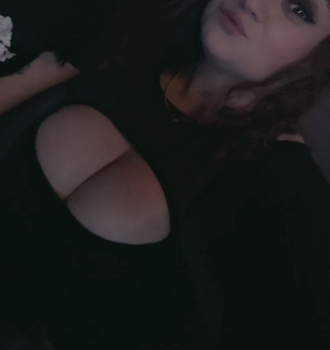 MisssJxoxo's tweet photo. A little black dress and a whole lot of attitude. ๐ค๐
Had to show off the weekend outfit a little more! ๐๐ฅ
Be honestโฆ would I have caught your attention if I walked by? ๐๐
#CurvyGirl #ThickGirls #LittleBlackDress #DateNight #AmateurModel #FlirtyWife #WeekendFun #Confidence #SpicyContent #OOTD