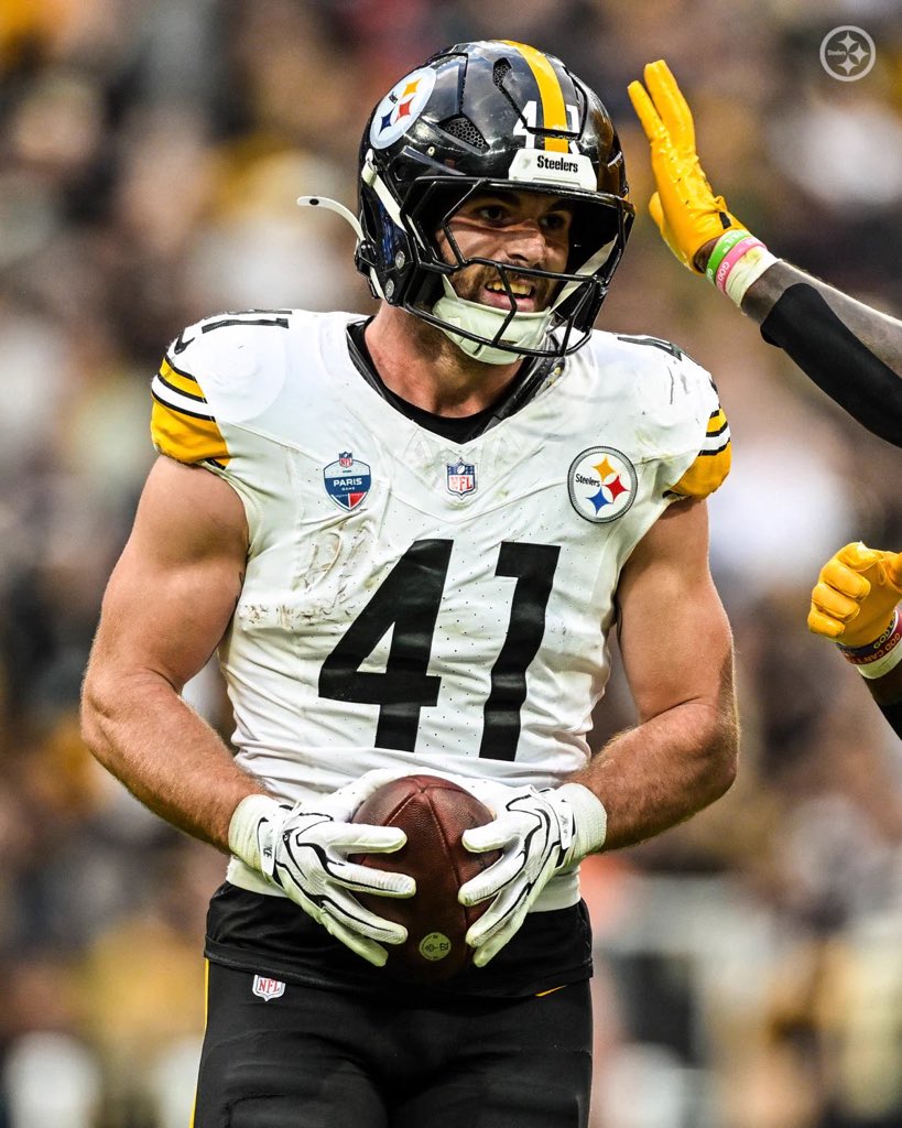 DailyNFLPlayer2's tweet photo. Payton Wilson https://t.co/RdMbSrX4i4