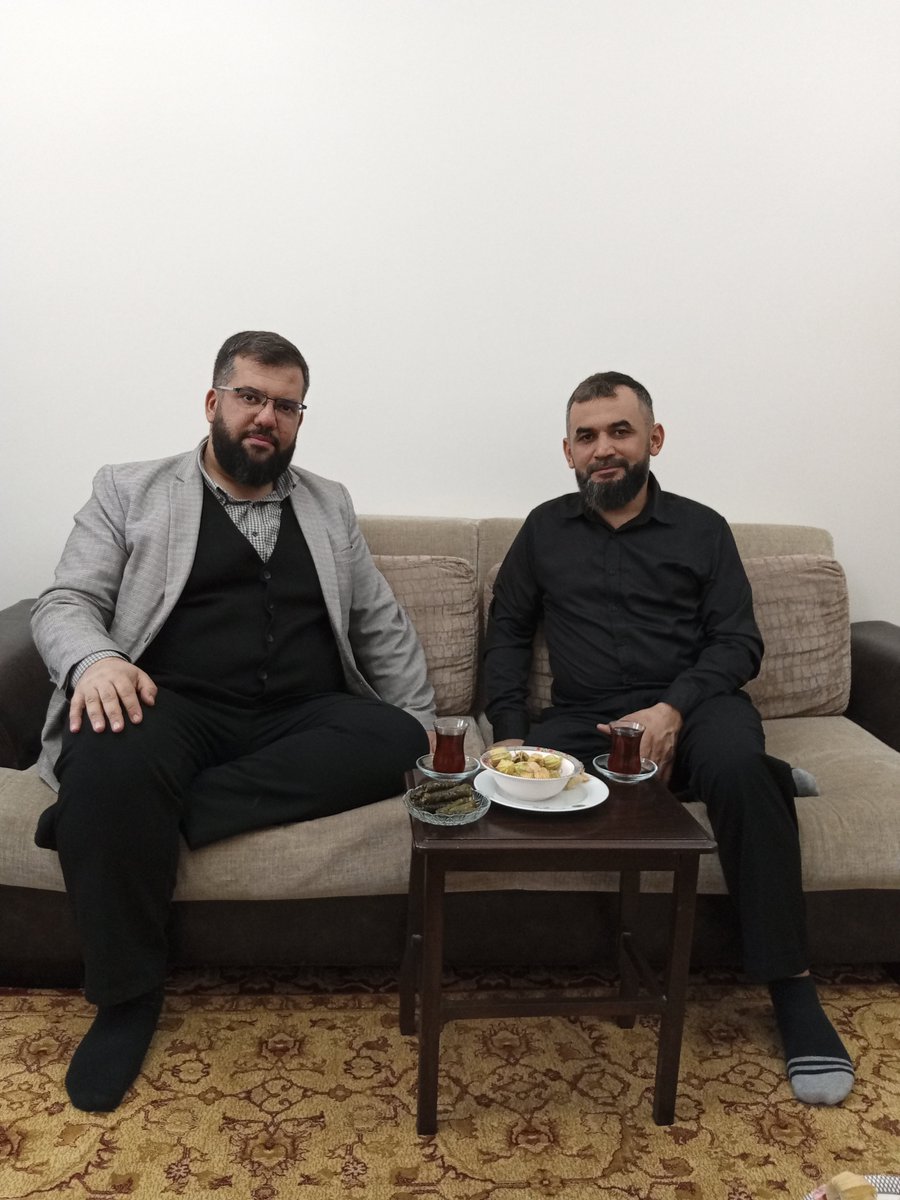 Kemal_Kabalcii's tweet photo. Haksız yere tutklandıktan sonra serbest bırakılan Niğde'den Recep kardeşimizi ziyarete geldik. Rabbim yaptığı amellerini kabul eylesin inşeAllah.
 Öncü Nesil çelik gibi maşaAllah!.. 

#FurkanHareketi https://t.co/KORwP2b89N
