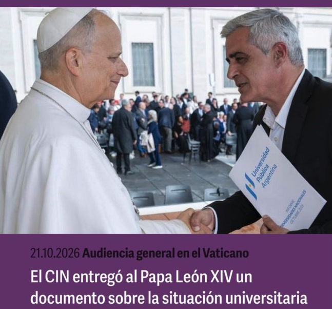 DiegoJRecalde's tweet photo. Franco Bartolacci, que todavía debe rendir cuentas por $ 5.500.000.000 que no se sabe dónde están ni en qué fueron gastados, fue a pedirle al Papa que presione al Poder Ejecutivo para que dejen de preguntarle por esa plata. https://t.co/33EhDguewT
