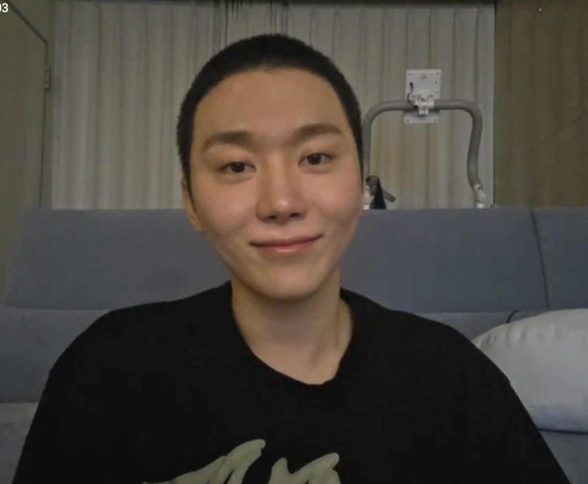 kyeom_doong's tweet photo. ㅅㅂ 어떡해 https://t.co/SJZJasuyhF