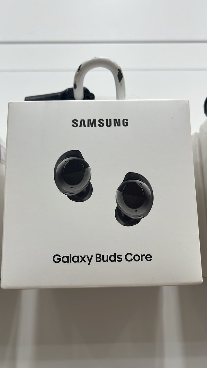 kumbangaiir's tweet photo. @unicefess wts galaxy buds core samsung masih segel 800k nego harga asli 900an. wts juga indosat platinum atau im3 6 bulan 400k nego harga aslinya 600k

minat chat wa https://t.co/4tmsaONWjZ
lokasi bringin ngaliyan https://t.co/Xm6DQUsVbs