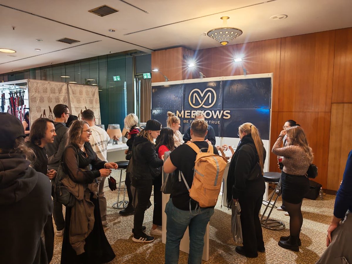 Meevows_STAFF's tweet photo. Venus Berlin – letzter Tag! meevows ist weiterhin vor Ort.
Lust auf echte Realistik? Kommt direkt zu Stand PAF/015 im Kinky-Bereich.
#VenusBerlin2026 #Meevows #PAF015 https://t.co/4g1dQwvLk4