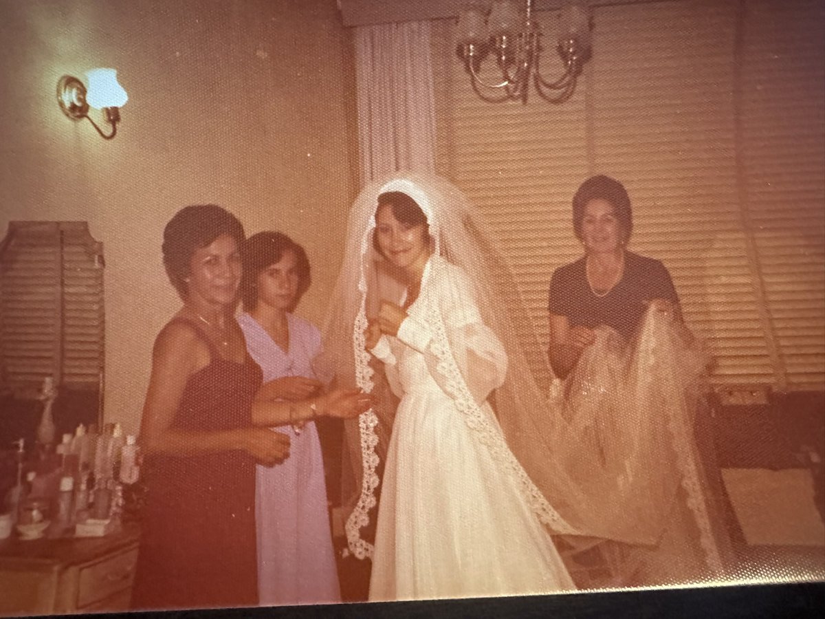 MasterDallasDom's tweet photo. I’ve been a little quiet this weekend. Today marks 1 year since I lost my mom. Even though time keeps moving, some days still ask a little more of you than others. Grief has a way of reminding you how deeply you can love someone, even after they’re gone ❤️

Sending love & positive thoughts to anyone carrying a little extra weight in their heart today. Be gentle with yourselves