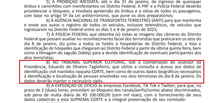 elivieira's tweet photo. Você pode confiar no @TSEjusbr para manter seus dados biométricos? Permita-me responder com o que aconteceu quando o tribunal foi presidido por Alexandre de Moraes.

Em 10 de janeiro de 2023, Moraes deu a seu assessor Eduardo Tagliaferro, chefe da Assessoria Especial de Enfrentamento à Desinformação (AEED) do TSE, acesso ao banco de dados biométricos dos eleitores brasileiros, o GestBio. É o maior banco de dados biométricos do Estado brasileiro, atraindo a cobiça de outras instituições, como a Polícia Federal.

O objetivo de Moraes? Usar o GestBio para confirmar a identidade de manifestantes detidos do 8 de Janeiro. Ele tinha uma lista de nomes dos detidos, entregue informalmente pelo WhatsApp. A equipe procurava as redes sociais dos detidos pelo nome. Uma vez confirmada a identidade, podiam usar as opiniões políticas manifestadas nas redes sociais como critério para decretar prisão preventiva. A AEED, sob comando irregular da chefe de gabinete de Moraes no STF, Cristina Yukiko Kusahara (sem cargo no TSE), foi usada para emitir fichamentos ideológicos dos detidos ("certidões positivas") com base apenas em postagens de redes sociais.

Já tem mais de um ano que denunciamos que Moraes fez isso na Vaza Toga 2. Este foi apenas um capítulo em sua carreira de quase uma década de abusos no STF.

Eu não confio no Estado brasileiro para entregar meus dados biométricos. Espero que a eleição do presidente da República hoje signifique que Moraes jamais assumirá a presidência do STF.