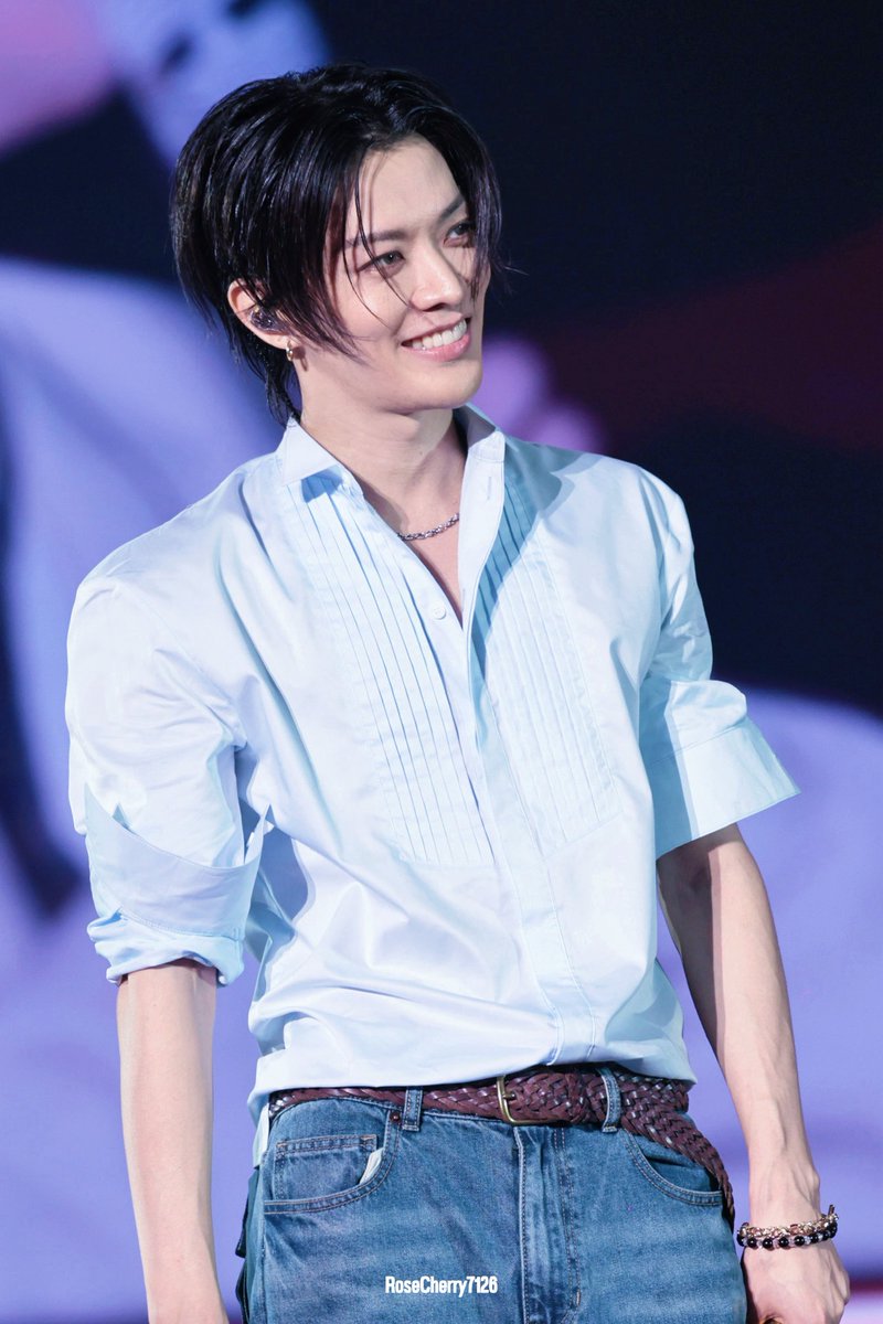 RoseCherry7126's tweet photo. 誕生日おめでとう🩵🤍
R31gniting Embers with YUTA 
#HAPPYYUTADAY 
#中本悠太誕生祭2026_OurDreamsNeverSleep 
#오늘_유타생일이어서_기분좋았다 https://t.co/whncgorYYj