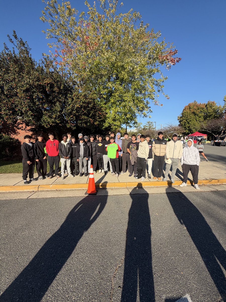 JoeCockerham's tweet photo. Thank you to all of our players who came out on a Sunday morning to volunteer for @FSES_Pandas Monster Mash!! https://t.co/r6fpASOLaj
