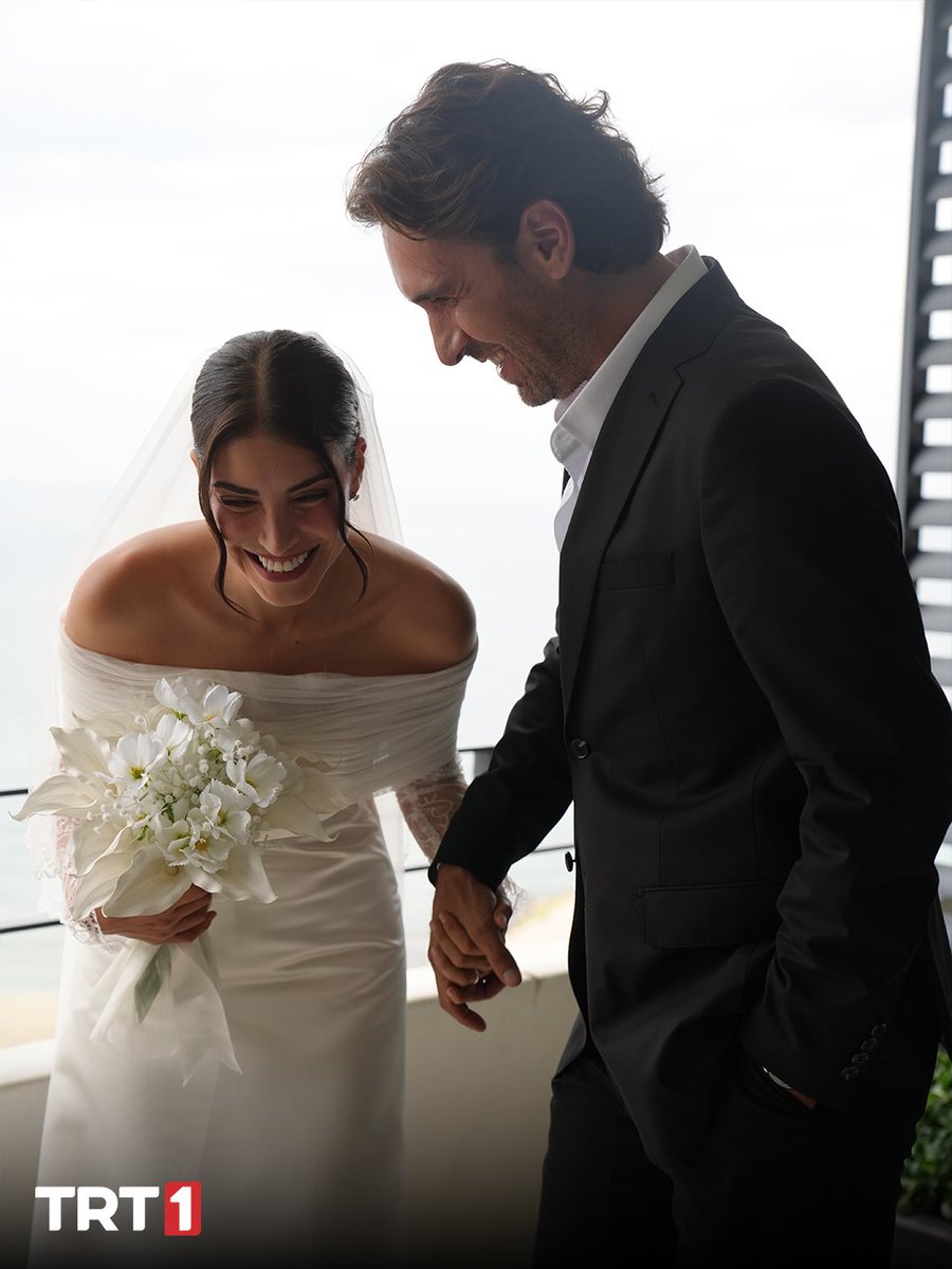 tasacakbudeniz's tweet photo. Arşivde kalmasın. 😍

#TaşacakBuDeniz yeni bölümüyle cuma 20.00’de @trt1’de! https://t.co/HxTmzbkdAw