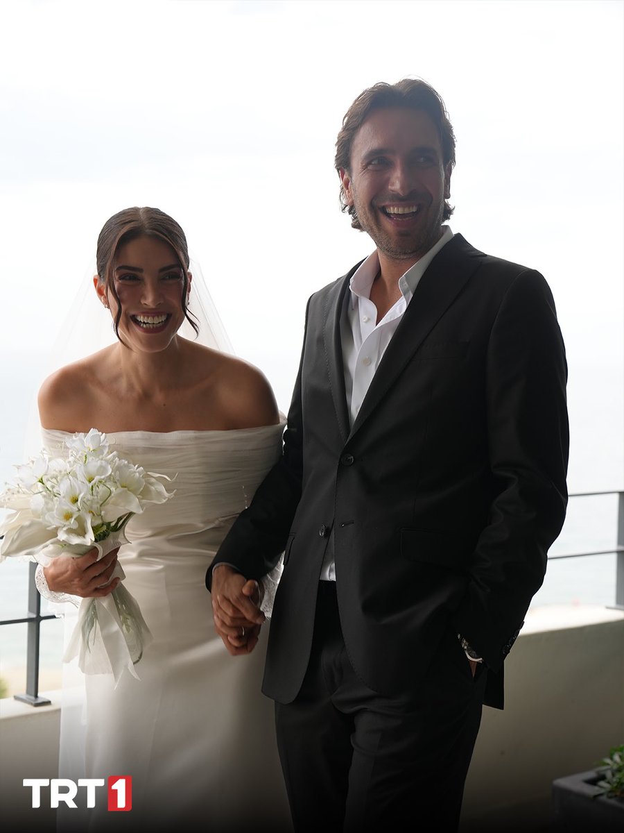 tasacakbudeniz's tweet photo. Arşivde kalmasın. 😍

#TaşacakBuDeniz yeni bölümüyle cuma 20.00’de @trt1’de! https://t.co/HxTmzbkdAw
