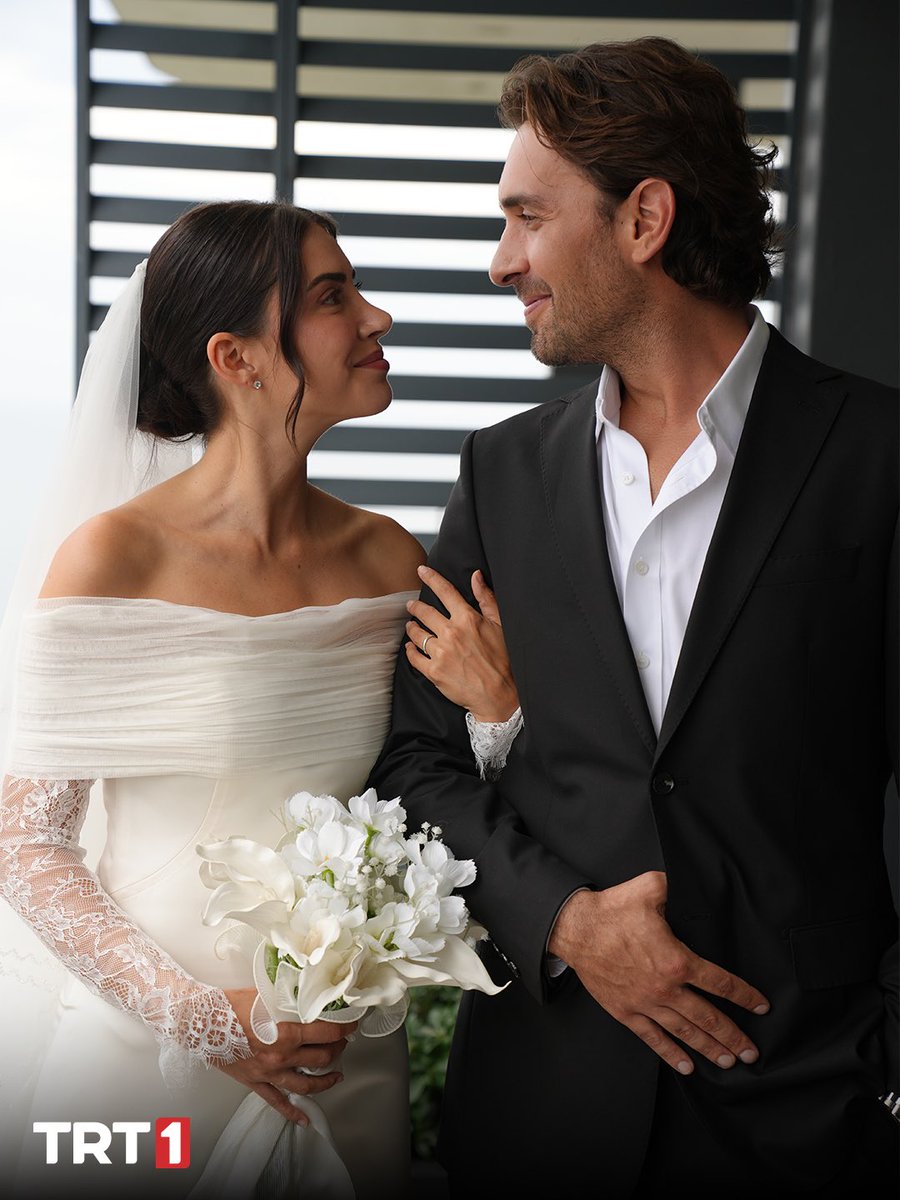 tasacakbudeniz's tweet photo. Arşivde kalmasın. 😍

#TaşacakBuDeniz yeni bölümüyle cuma 20.00’de @trt1’de! https://t.co/HxTmzbkdAw