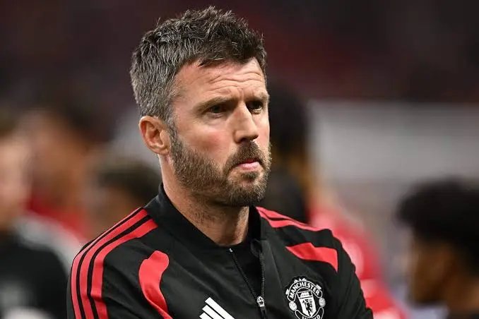 labonteDev's tweet photo. Statement: MICHAEL CARRICK OUT. #MUFC https://t.co/HHPA1Jde9r