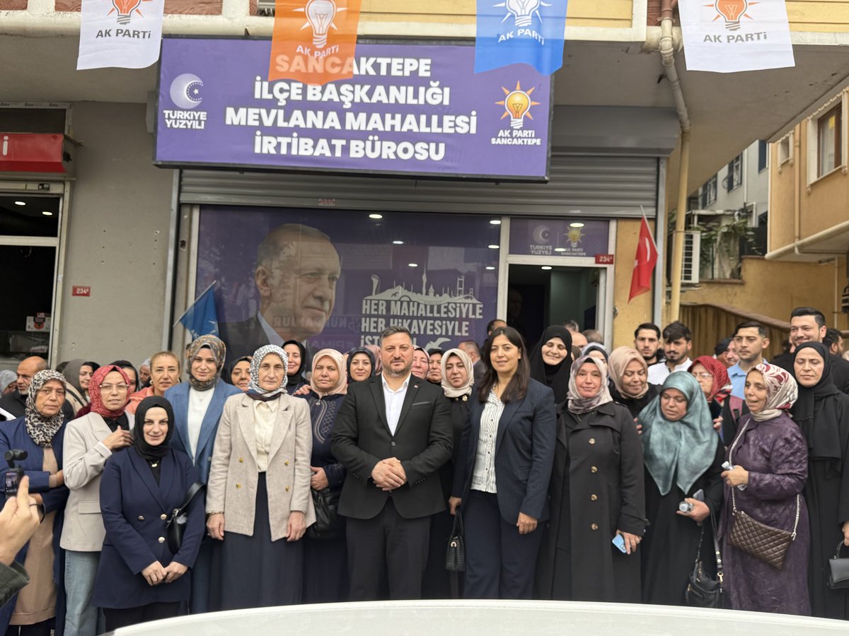 ak_sancaktepe's tweet photo. Mevlana Mahallesi İrtibat Büromuzun açılışını büyük bir coşku, güçlü bir birliktelik ve dava arkadaşlarımızın heyecanıyla gerçekleştirdik.

Milletimizle gönül bağımızı güçlendiren, birlik ve beraberliğimize katkı sunan bu güzel adımın Sancaktepe’mize hayırlı olmasını diliyoruz.

@abdullahozdemir 
@nuryuzbasioglu 
@DegemDeniz
@FeyzullahTORLAK 
@akpartiistanbul