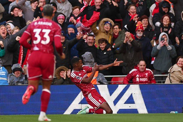 S20_LFC's tweet photo. @petesdiary_ My fecking gunman https://t.co/2dU2qy1oxT