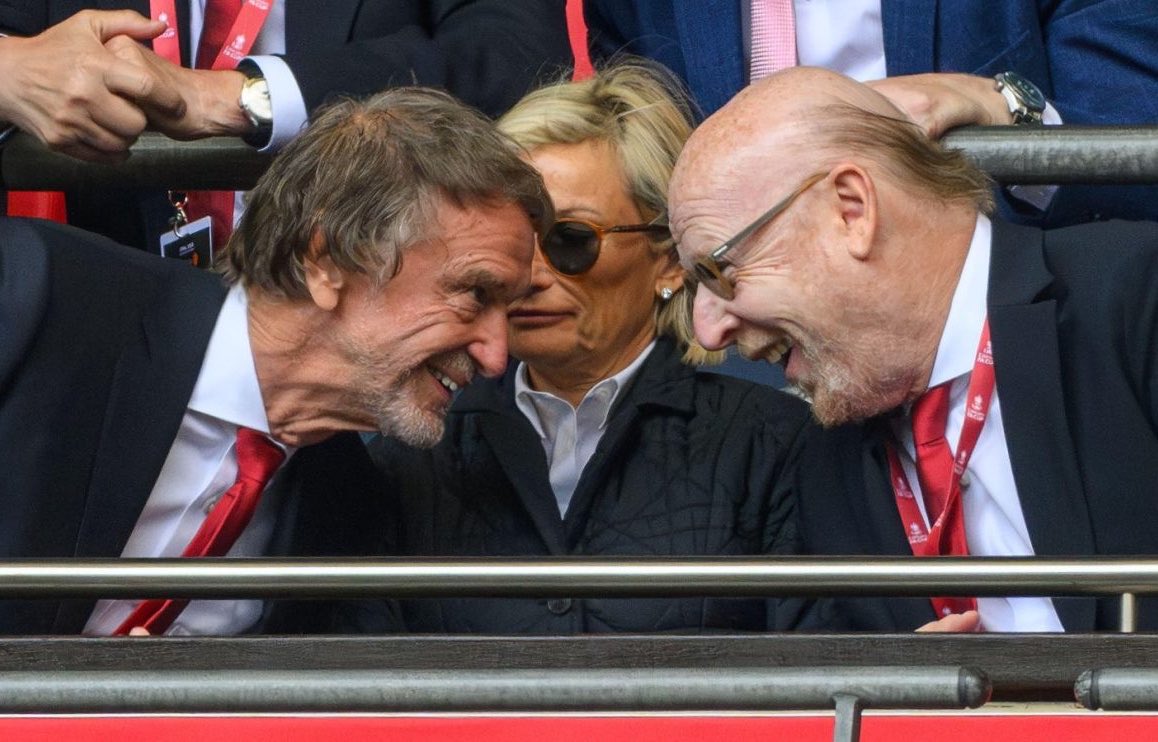 mufcMPB's tweet photo. GET OUT OF OUR CLUB.

#GlazersOUT #IneosOUT https://t.co/rBdwa5jBkq