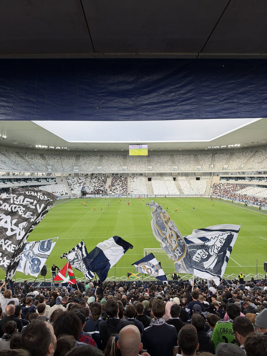 Lq2tlw's tweet photo. Le retour #FCGB https://t.co/BEPtY5qLjK