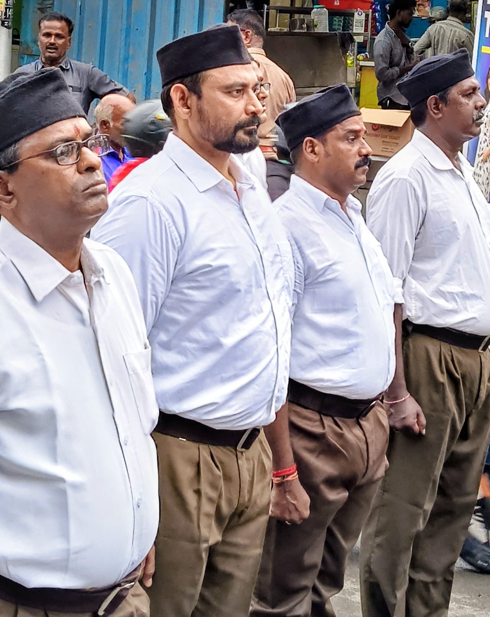 syedibrahimbabl's tweet photo. #சென்னை_RSS_மேடவாக்கம் மாவட்டம், 
பேரணி மற்றும் பொதுக்கூட்டத்தில் கலந்து கொண்ட உணர்ச்சிப்பூர்வமான தருணம்.
@BJP4TamilNadu @RSSorg https://t.co/LAVG3g6r3t