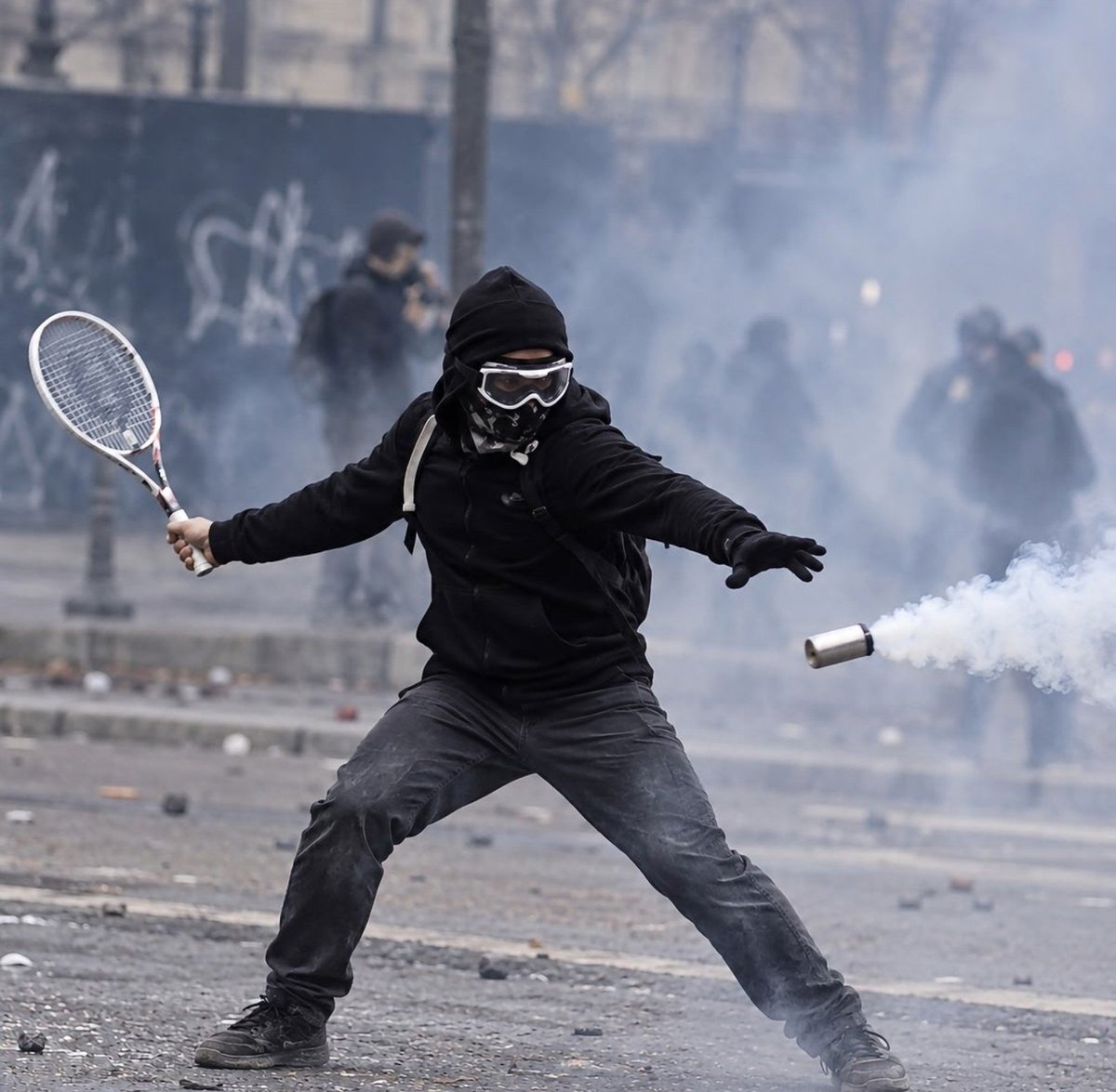 CristianRiom's tweet photo. La importancia del deporte en los jóvenes.
#Paris #France #Francia https://t.co/7o3j4Zgx88