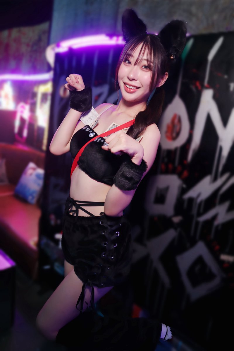 Rugby_blq's tweet photo. えむさん（@emu_spark 

ハロウィンイベント🎃
初お披露目のこちらの衣装、とても可愛かったです✨
ハロウィンコスプレでのメドレーも良かった！

#すぱすぱ　#スーパースパーク東京
#ハロウィン https://t.co/FwG9vnGbah