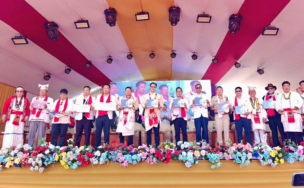 tsetenchombay's tweet photo. Celebrating the historic inauguration of the Tagi Raja War Memorial Park, alongside Hon’ble Union Minister Shri @KirenRijiju Ji, Hon’ble Minister Shri @BiyuramWahgeBJP Ji and Hon’ble MLA Shri Tenzin Nyima Glow Ji, launched the newly published book, “Tagi Raja – 1825 to 1873.”

Depicting the struggles, valour and sacrifices of legendary freedom fighters Tagi Raja and Medhi Raja, this book is a valuable contribution to preserving the history and heritage of the Aka community. 

May this book serve as a lasting historical record, inspire future generations to learn about our unsung heroes, and ensure that their remarkable legacy continues to live on in our collective memory.

#TagiRaja #MedhiRaja #AkaCommunity #WestKameng #ArunachalPradesh #OurHeritageOurPride