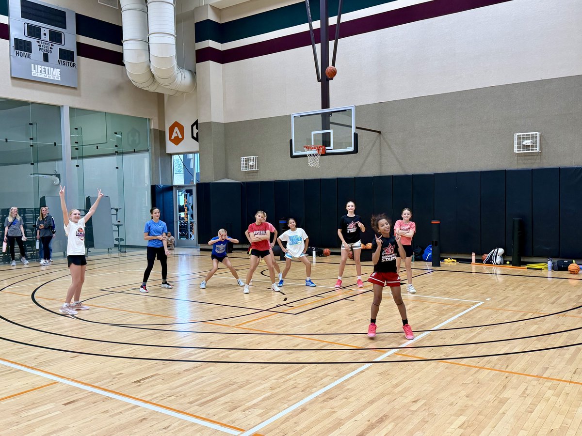 MinnesotaStars's tweet photo. Stars 2033 crew putting in the work &amp; having FUN this Fall! 🏀 #StarsFam https://t.co/nPlcVrLTEQ