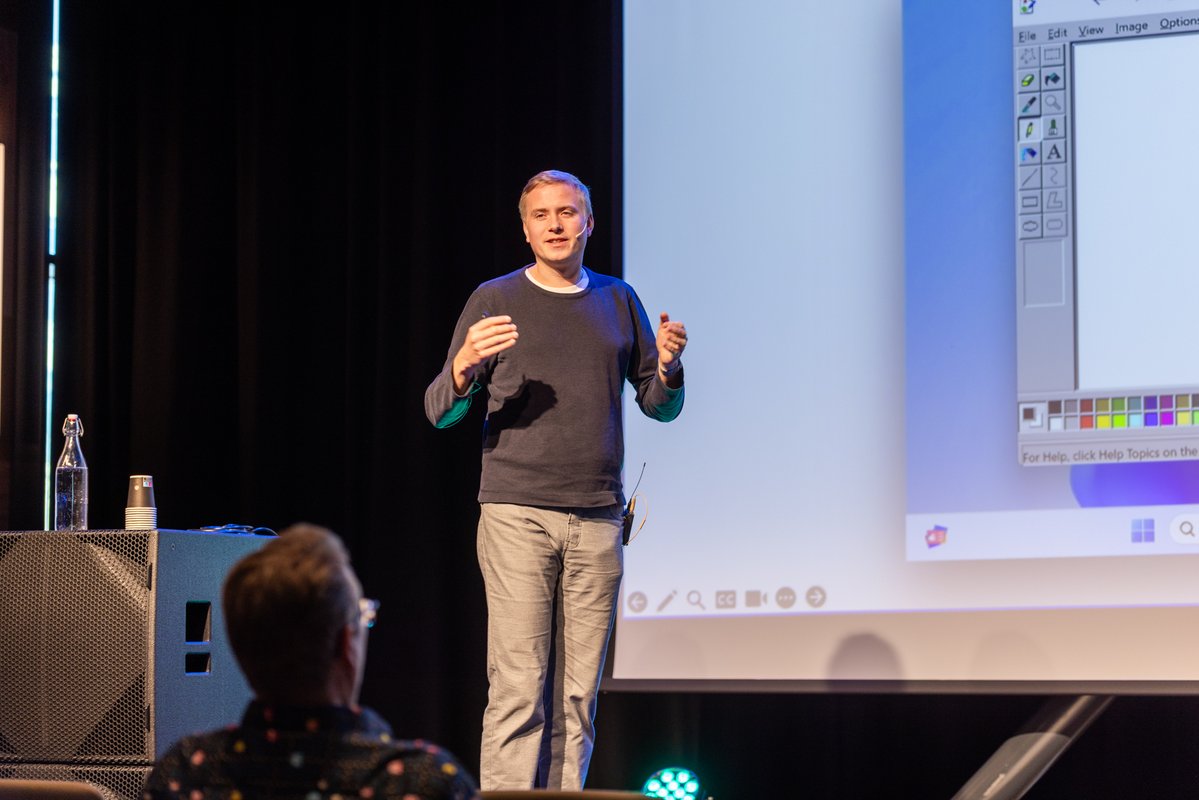 christianliebel's tweet photo. This was fun! 🇳🇴 Last week, I gave my “What’s New in Web” talk at @TrondheimDC. Favorite part: the final minutes, where attendees share feedback I relay to standards bodies &amp; browser vendors.

Slides: https://t.co/DIHAAEwjbe
Photos: © LYKT Foto og Film/TDC

#TDC2026 #WebDev https://t.co/u1go9RFiem