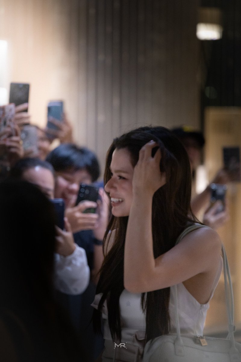 MmmeRaii's tweet photo. วันนี้หนูร้อนไหม อากาศวันนี้อบมาก  
พักผ่อนเยอะๆดูแลตัวเองด้วยน้าา

REBECCA WALKS WACAY EFW26 
#BeckyxWACAYxEFW26 
#beckysangels‌ https://t.co/xWE7foizg9