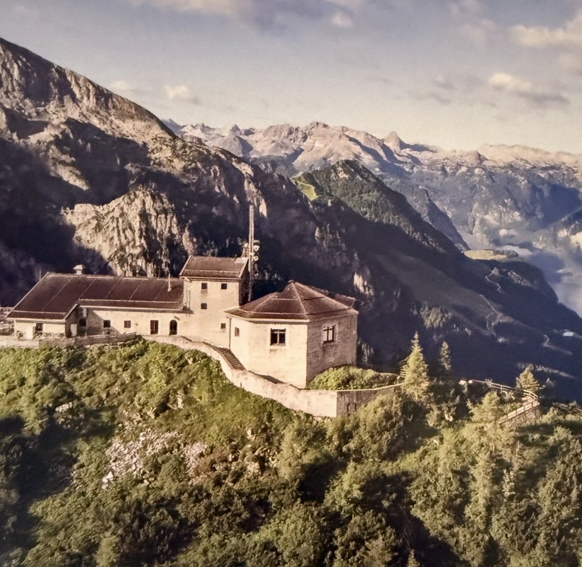 WW2Garrison's tweet photo. Eagle’s Nest Kehlsteinhaus 
The same construction company (no longer in its original
Form) contributed to projects including the Eagle’s Nest, Berghof, Wolfsschanze, Atlantikwall fortifications. Picture Credit: Aussichtspunkt Kehlsteinhaus Panorama Eagle's Nest ISBN 978-3-944501-34-5