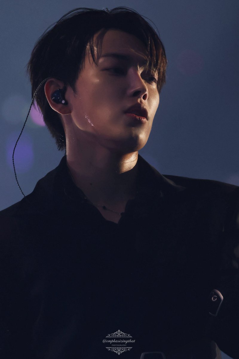 emphasizingthat's tweet photo. 261025 MUSIC EXPO

𝐆𝐨𝐨𝐝 𝐧𝐢𝐠𝐡𝐭, 𝐡𝐢𝐬 𝐥𝐚𝐝𝐢𝐞𝐬. 𝐒𝐰𝐞𝐞𝐭 𝐝𝐫𝐞𝐚𝐦𝐬.

#ATEEZ #에이티즈 #HONGJOONG #홍중 https://t.co/vzoqpLKH5N