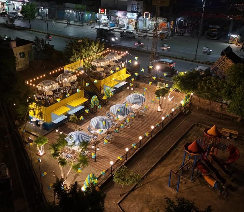 MaryamNSharif's tweet photo. Food and recreational corner for the people of Chakwal. Enjoy 🩵💛 https://t.co/fftuAmpL1k