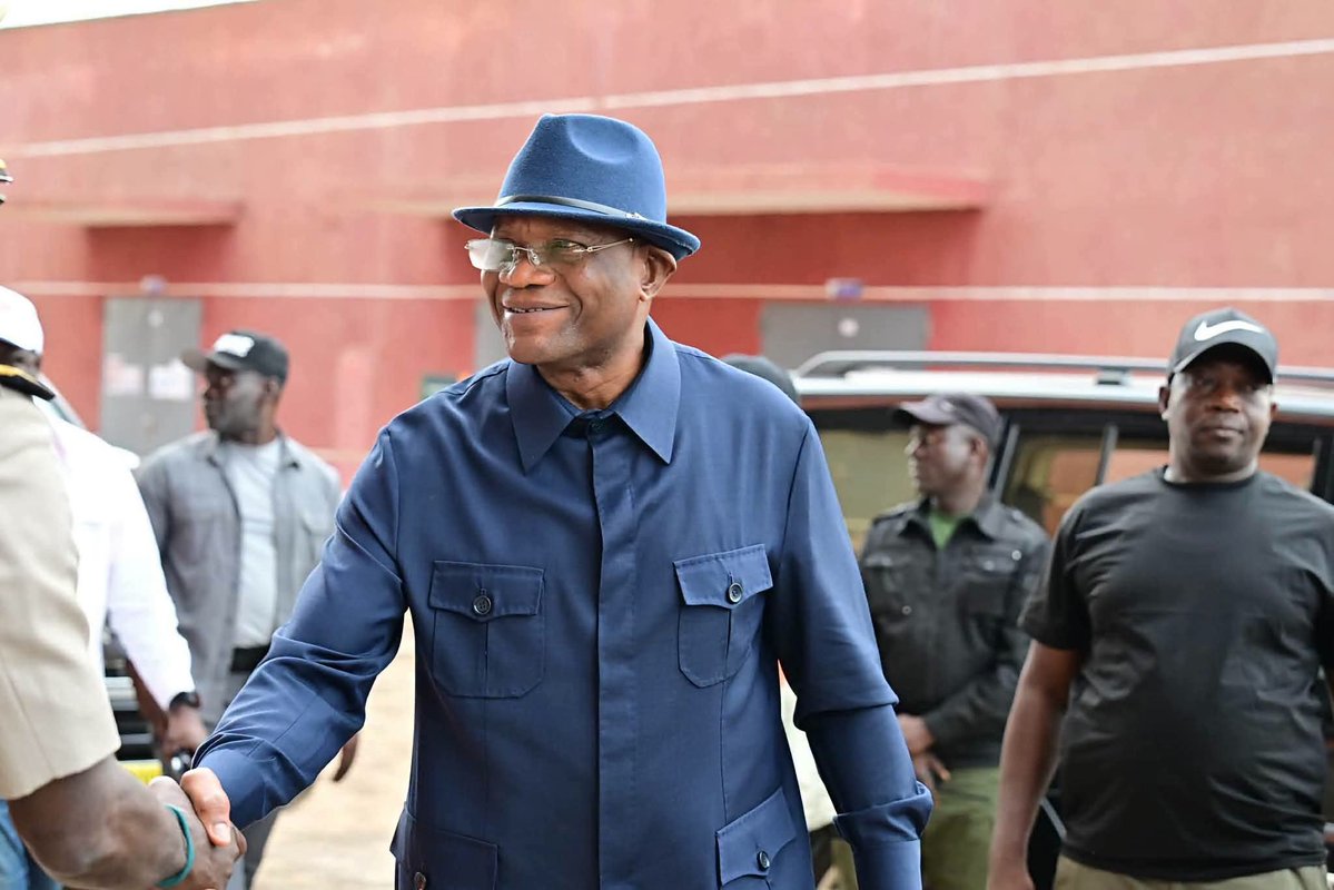 DGSVF225's tweet photo. ⚽🏆 Le Ministre des Sports, Adjé Silas Metch, aux finales de la 2ᵉ édition des Coupes ADO et Dominique Ouattara, le 24 octobre à Korhogo. Une célébration du football, de la fraternité et de la cohésion sociale.
#SportCotedIvoire #MinSports https://t.co/ZyNAv4DuRz