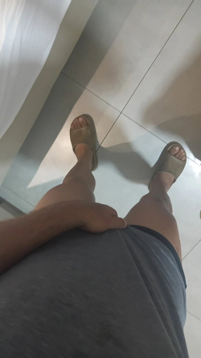 offtudorola's tweet photo. 😈🔥 Imagina você aí, ajoelhado na minha frente, brincando sem pressa… Será que você ia conseguir se comportar ou ia querer mais? 👀🤭💋 https://t.co/HkRJYJcq12
