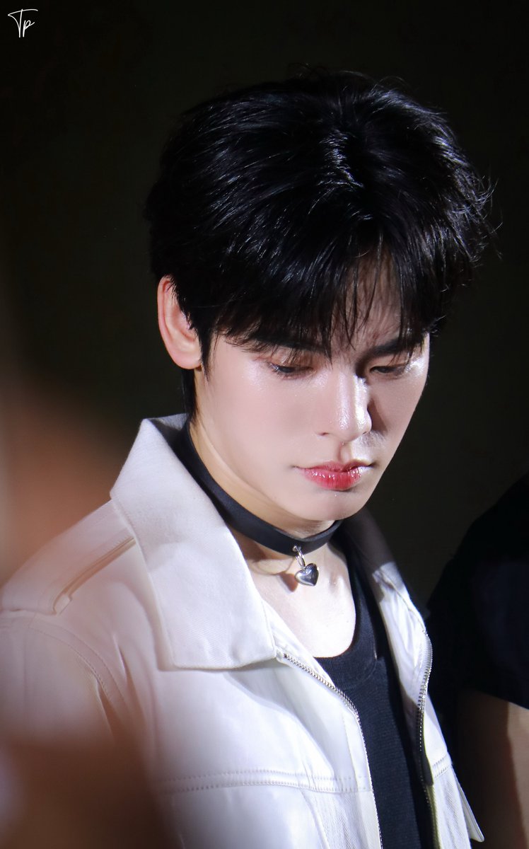 littlediaryofTP's tweet photo. #porsuppakarn ; สร้อยอะไรไม่รู้ (ใส่อีกน้าาา 🥹)

TEETEEPOR HOOKS EFW26
#TTPatEFW26ICONSIAM https://t.co/YQcmn9Jp4A