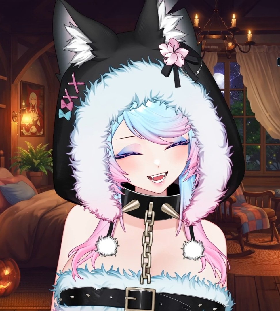 The_Creator589's tweet photo. Silvervale second Halloween outfit 🫪 https://t.co/OsHJJvYJNT