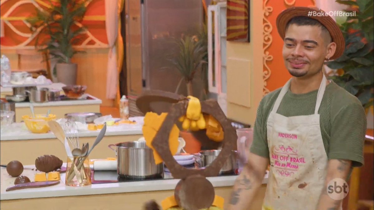 LychDavid's tweet photo. Anderson: 6 erros na prova técnica (organização, estrutura desmoronou, parte oca, massa, caramelo, pior lugar no ranking)
#BakeOffBrasil https://t.co/vzrPc1gBk0
