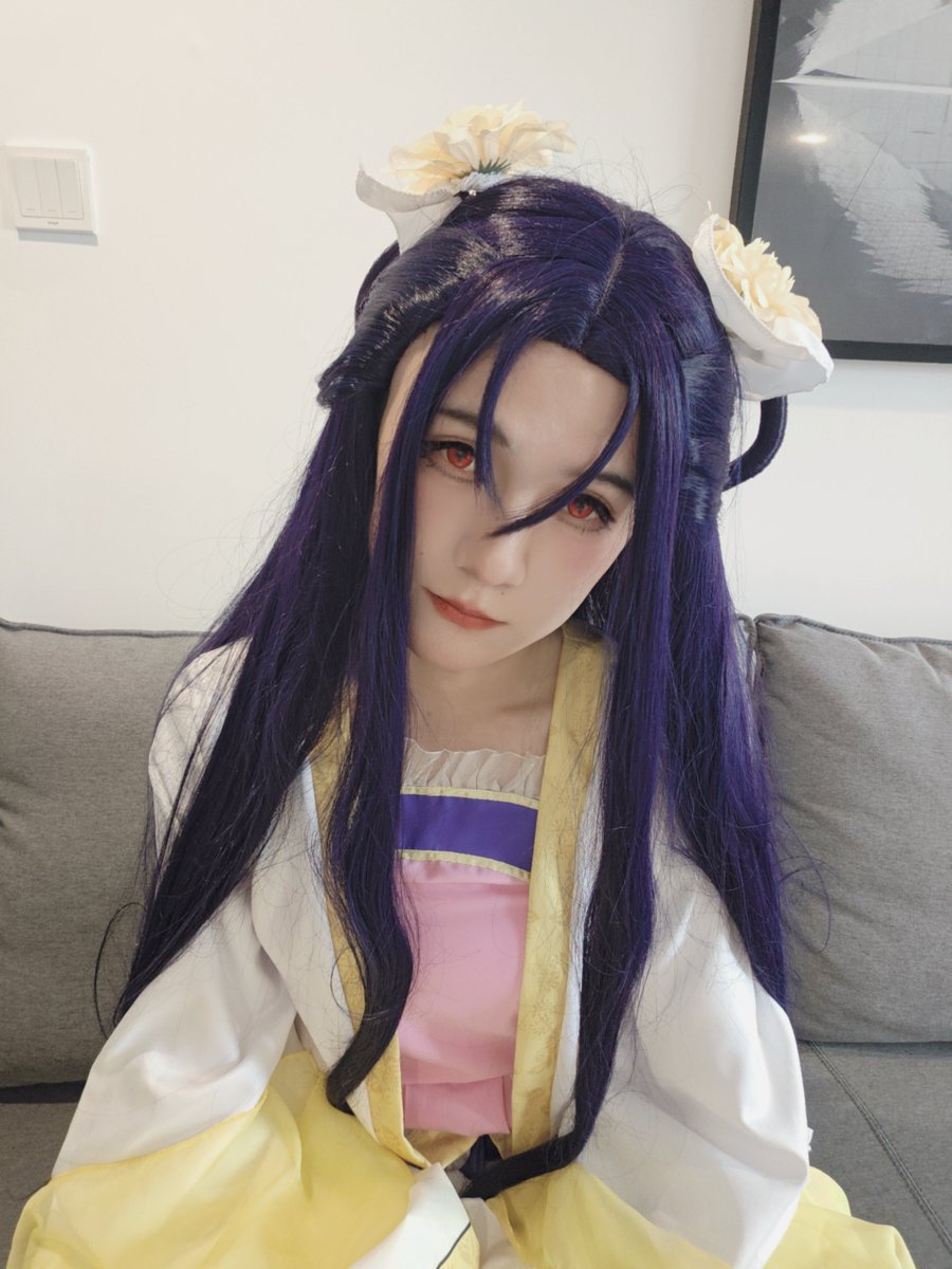 yonammyyy's tweet photo. 周末结束咯，又要开始坐牢了！  
试着学了一下高潮脸，三脚架一直在晃 •᷄ࡇ•᷅ 黄00这样的可爱型才不会做出这样下流的动作呢！ #男娘 #伪娘 #sissy #COS #恶女不才 #黄玲琳 https://t.co/fngvx3XpOn
