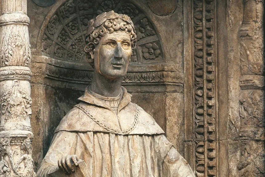 SimpleLifePhilo's tweet photo. @AtelierMissor_ Pliny the Younger in Rome.

Look at the length of the neck. As if he can see out above everything...

A tall tree above the forest https://t.co/gpYeycgr1k