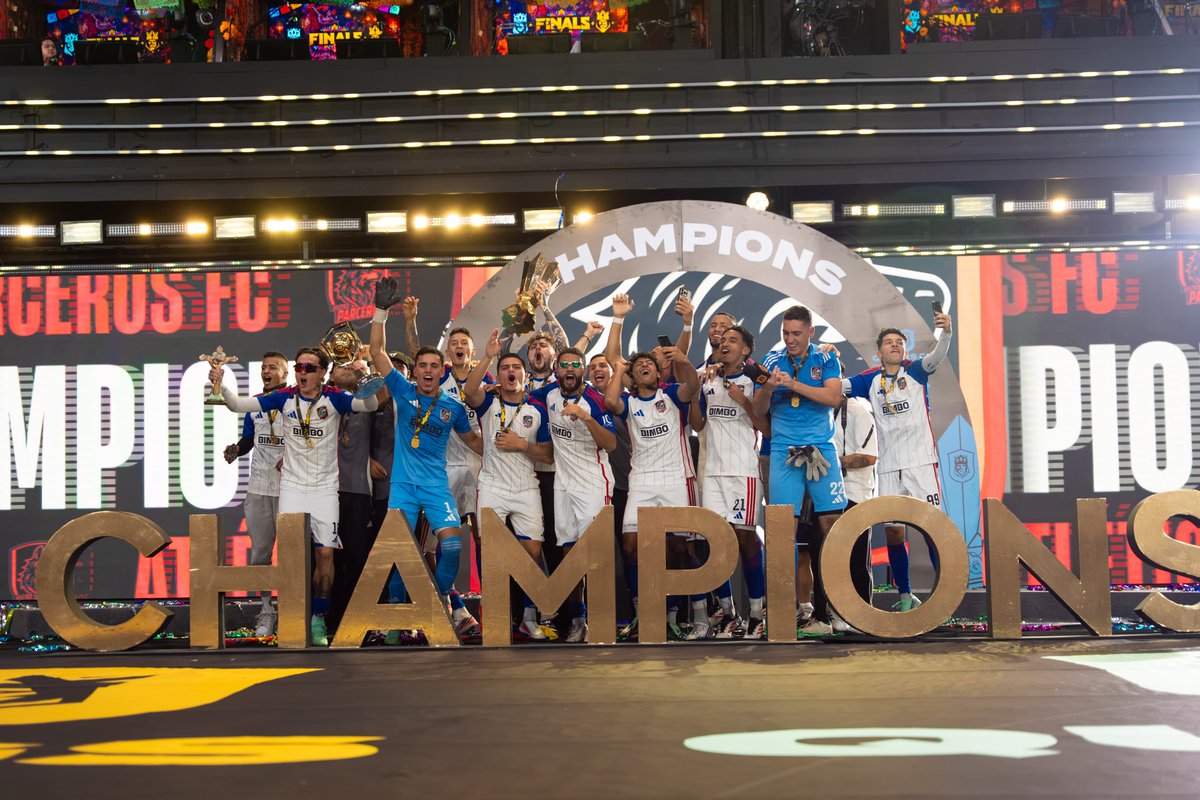 _KingsWorld's tweet photo. Waking up as a champion ⭐️🤩 https://t.co/UsKu5oIojy