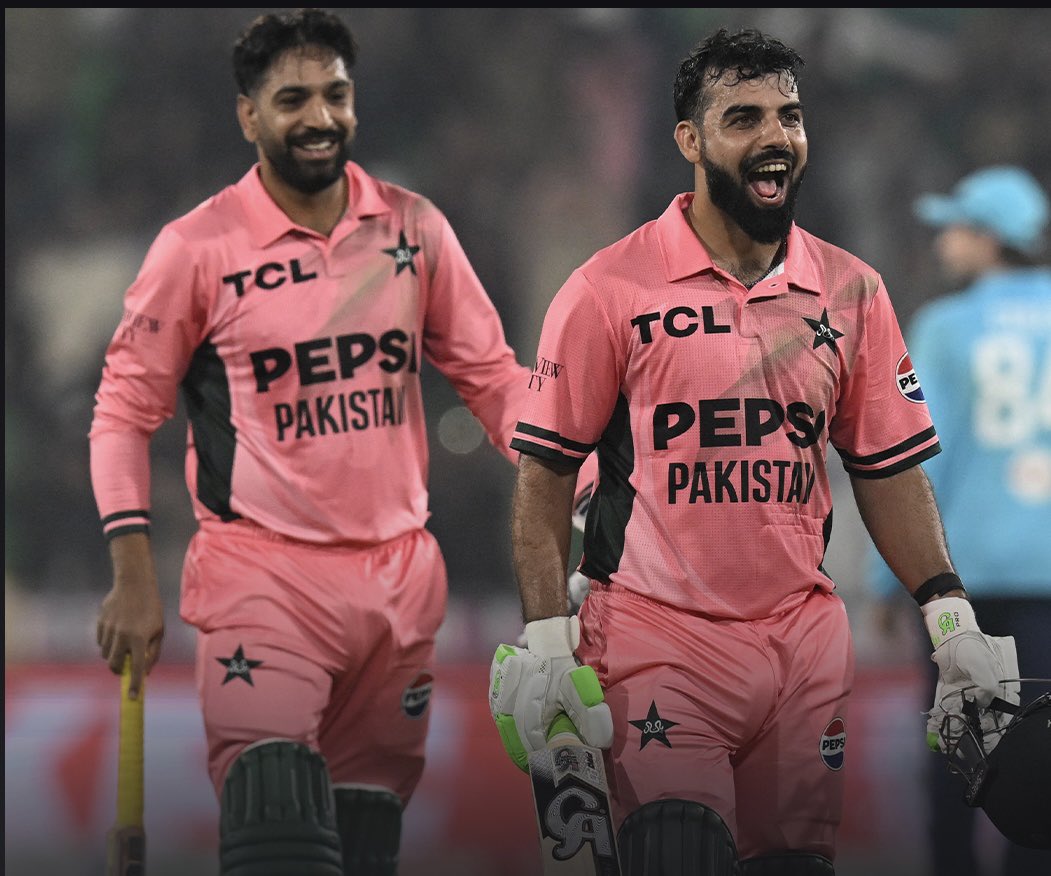 76Shadabkhan's tweet photo. Alhamdulilah. I dedicate this win to the 2 most wonderful women in my life: my mother &amp; my wife. 

Special mention for @HarisRauf14, we win only as a team and he showed that today in the partnership. Thank you to my entire team. #PakistanZindabad https://t.co/Thnp2TcZCO