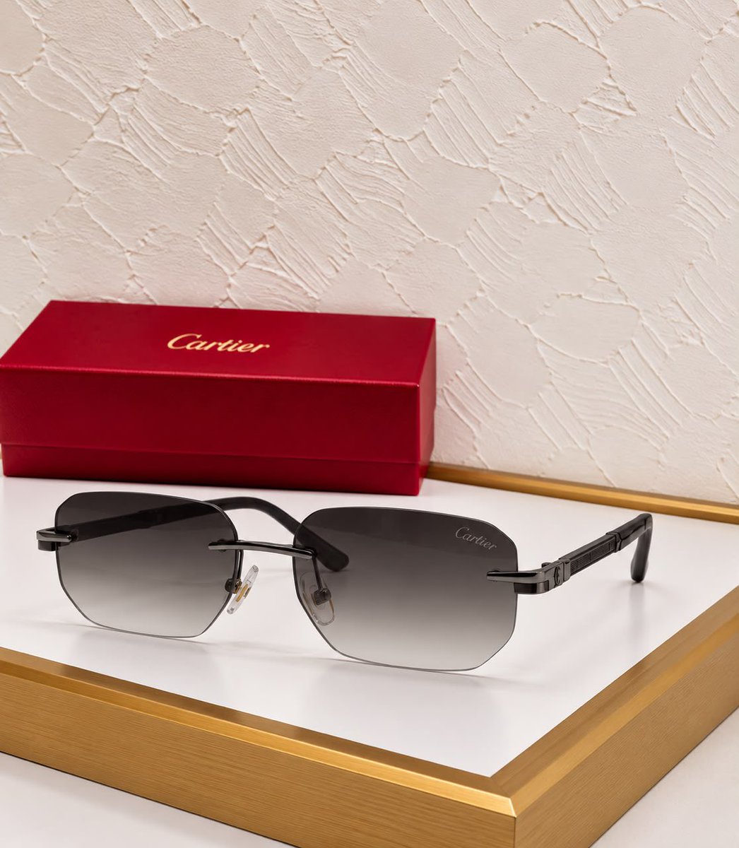 Ewa_oyin's tweet photo. 😍

stylish  sunglasses 
- 🏷️ 16,500
- available in 6 colours 
- Comes in hard case 

Send a dm to order 😍
Lagos/delivery is nationwide. https://t.co/CzFC203D3Q
