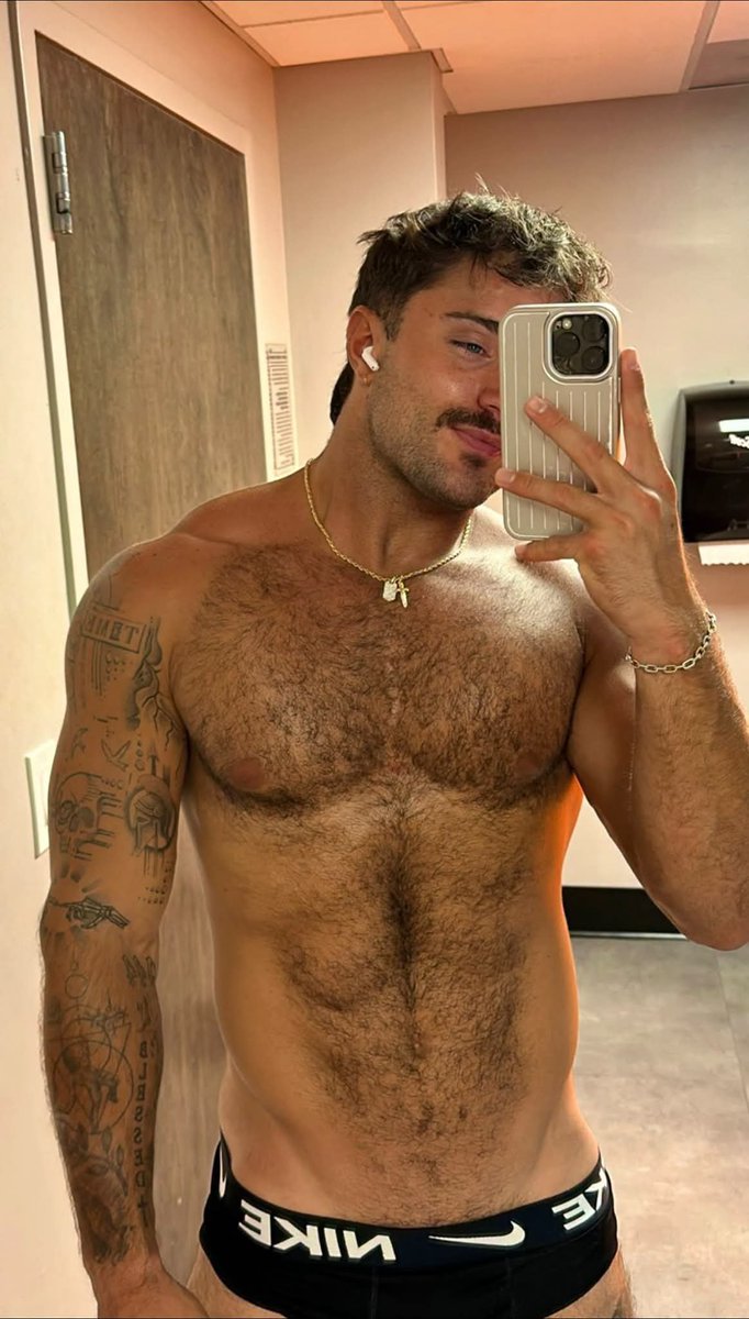 jackxgentry's tweet photo. ❤️ Want to get CLOSER to me? 👀
text me directly 😉 https://t.co/TCkgSvoyRD
