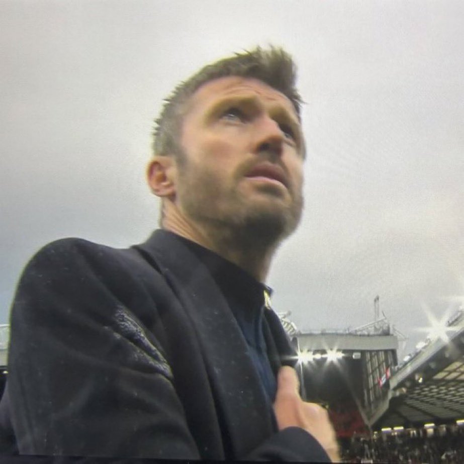 utdreport's tweet photo. Michael Carrick on fans singing his tribute song: "I didn't expect that, to be honest. It meant an awful lot." https://t.co/CYQAadFuSO