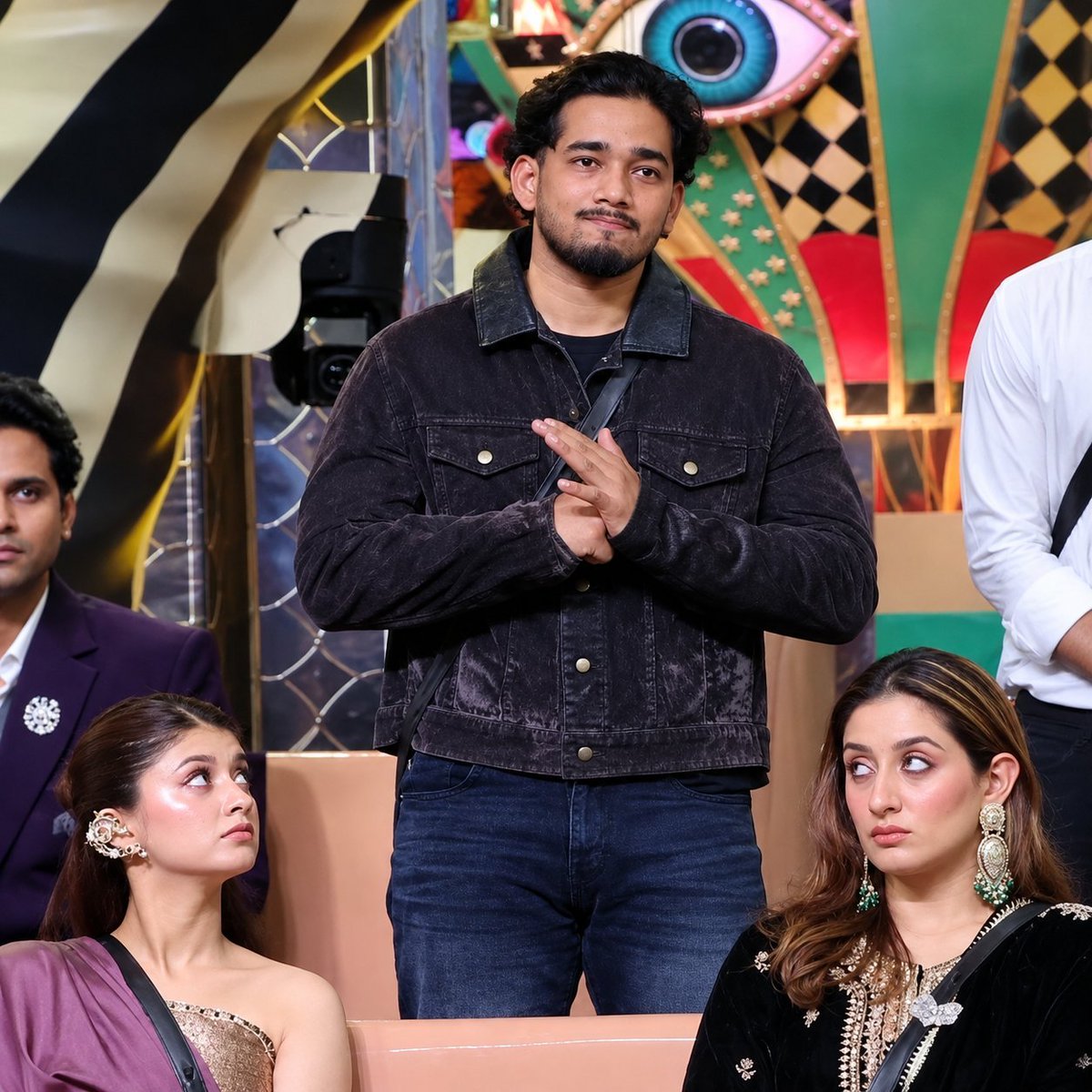 scoutopfc1's tweet photo. Thank you Kaashvi, for standing up for our champ!Seeing you genuinely support him touched our hearts and brought tears to our eyes. Your support means more than words can express.

SOLO YOLO ERA BEGINS

#ScoutOP  #ScoutArmy  #KaashviHiranandani https://t.co/rzm2Is0jmQ