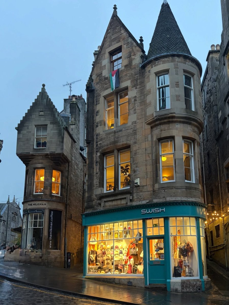InFiniteH0riZ0n's tweet photo. Edinburg, Scotland https://t.co/3DAqU7OhC7